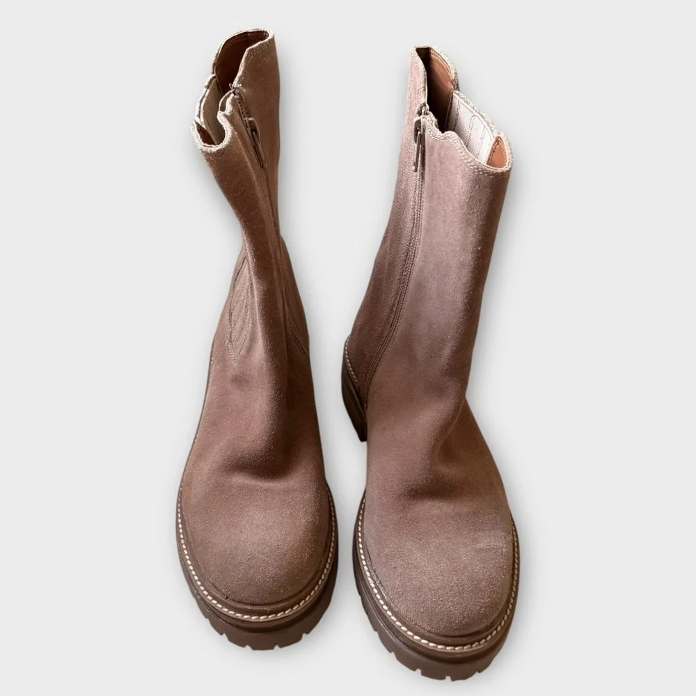 Seychelles “Cover Me Up” Chelsea Boot (Taupe Suede) – Size 7 NWOB